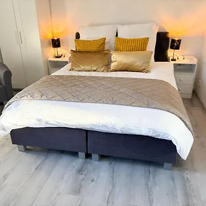 https://hubsches-cottage-in-ehemaliger-gartnerei.dusseldorf-hotel.net